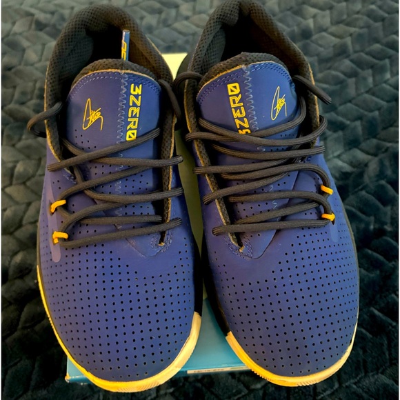 Under Armour 3Zero - Picture 1 of 13